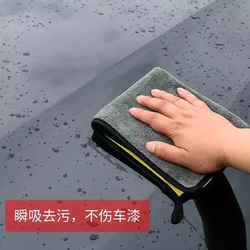 UltraSoft Microfiber Towel: Quick Drying and Super Absorbent